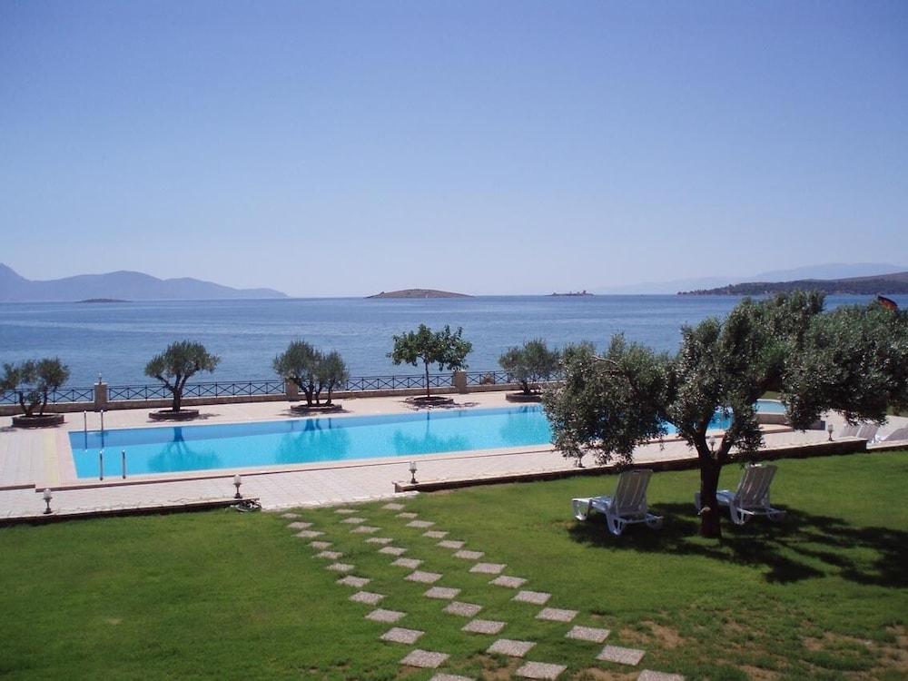 Europa Beach Hotel Галаксиди Удобства фото