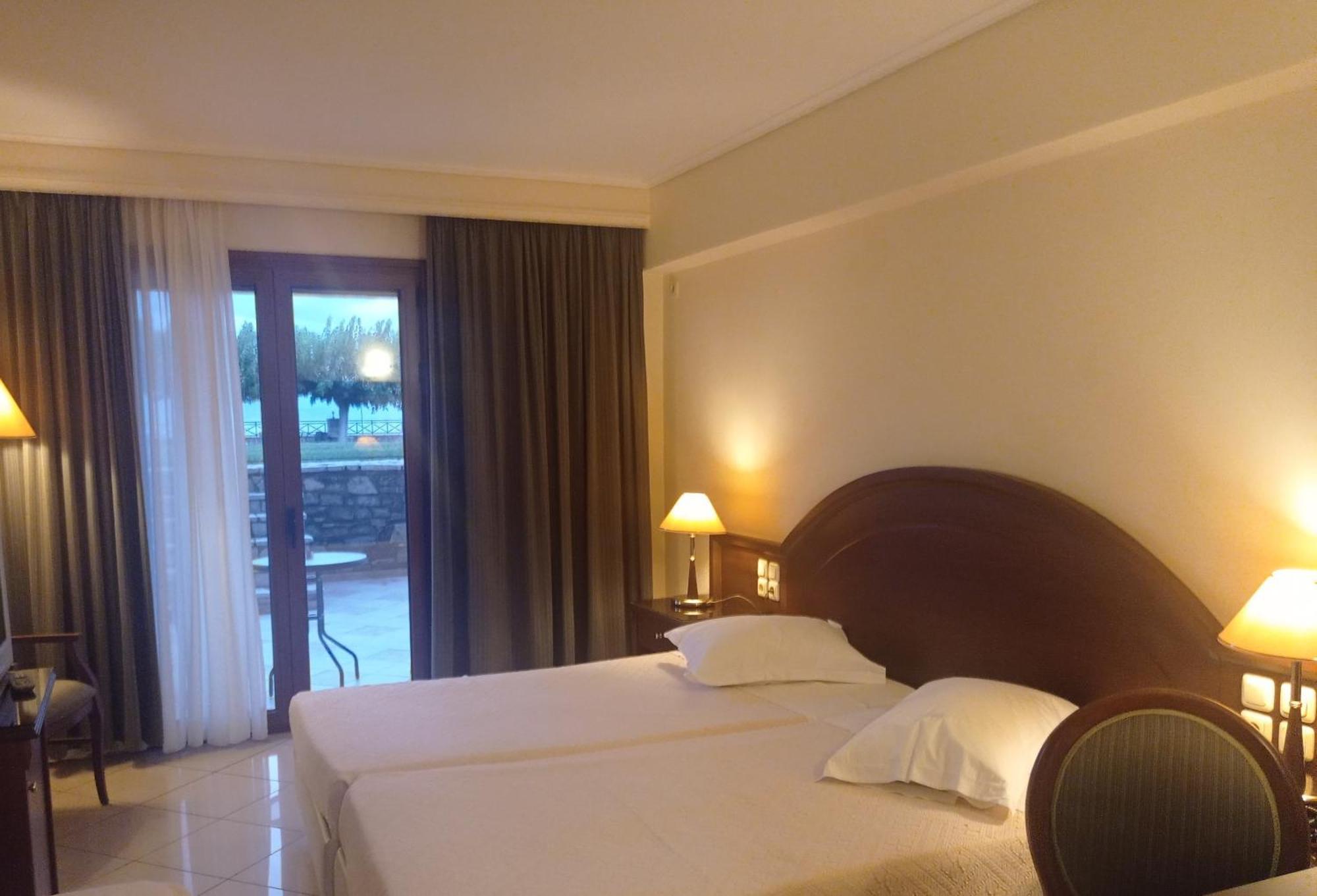Europa Beach Hotel Галаксиди Экстерьер фото