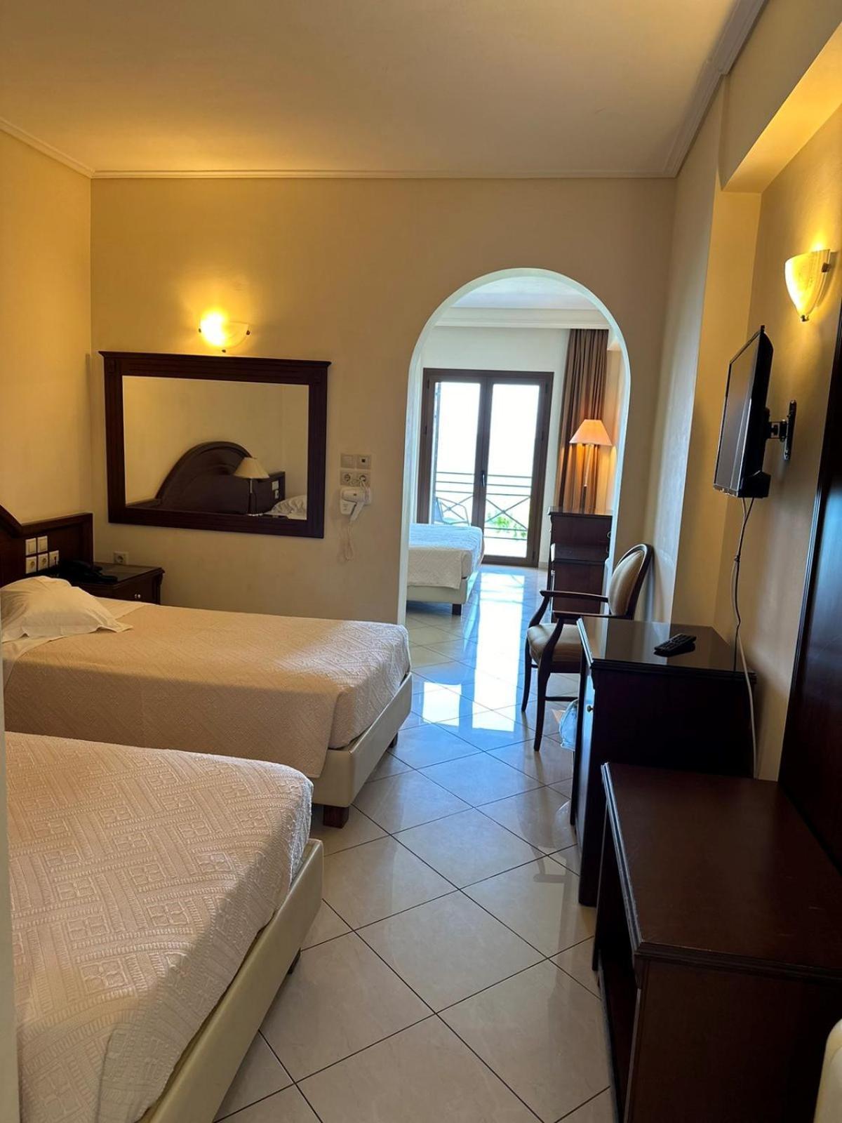 Europa Beach Hotel Галаксиди Экстерьер фото