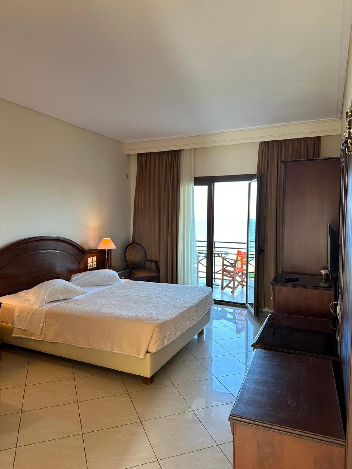 Europa Beach Hotel Галаксиди Экстерьер фото